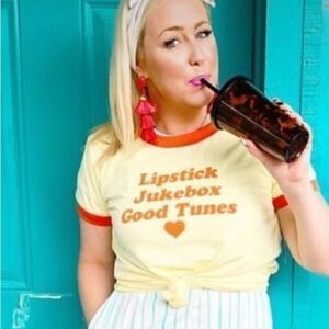 Lularoe "Lipstick,‎ Juke Box, Good Tunes" Cream/Orange T-shirt -- L